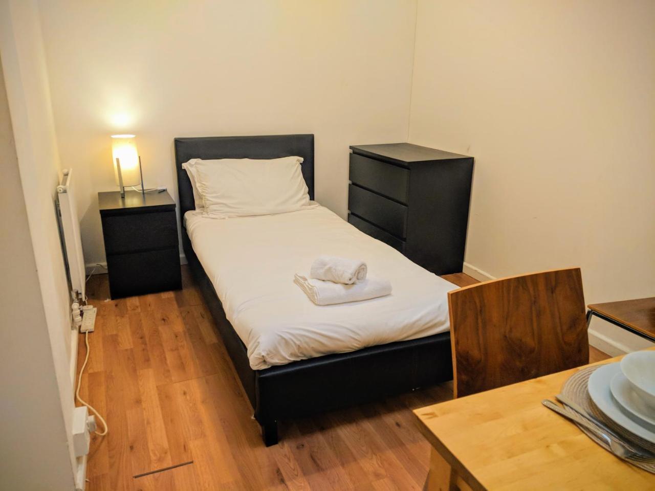 Lifestyle Hotel - Russell Square برايتون المظهر الخارجي الصورة