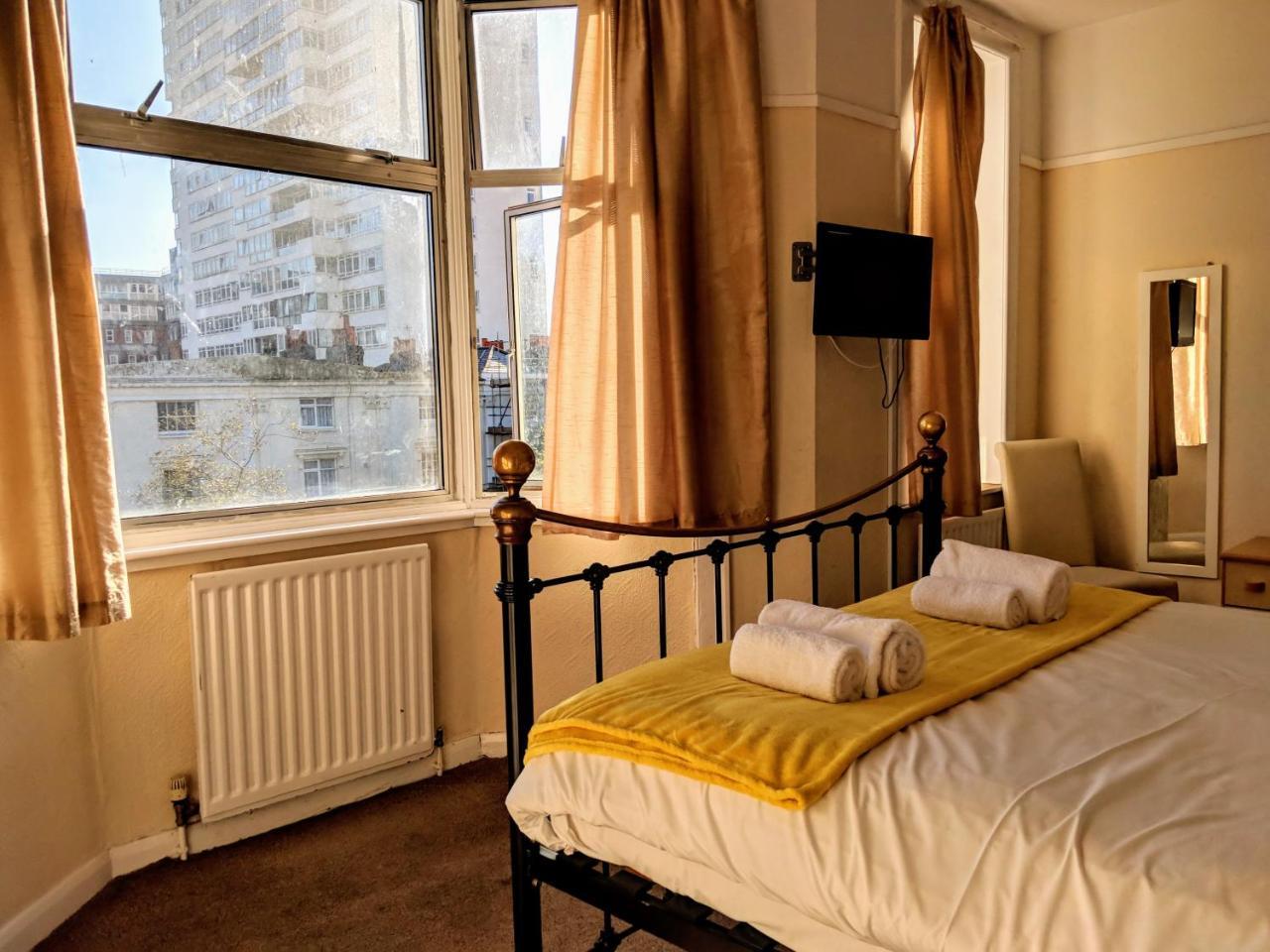 Lifestyle Hotel - Russell Square برايتون الغرفة الصورة