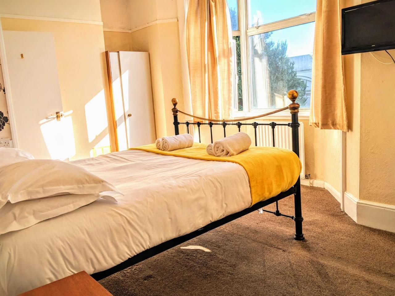 Lifestyle Hotel - Russell Square برايتون الغرفة الصورة